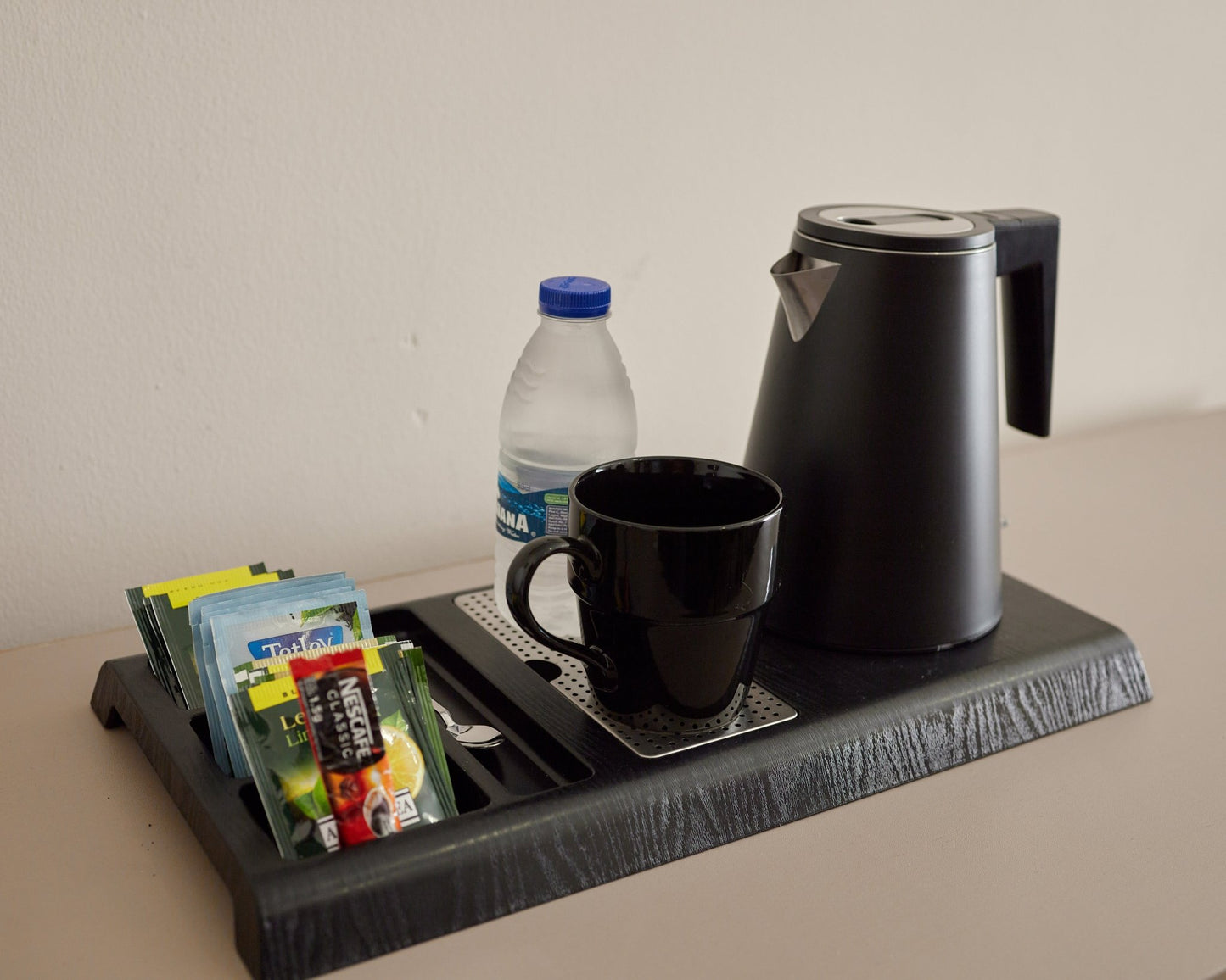 G.Tulip 0.6L Electric Kettle and Tray Set - Serene Hospitality Solutions